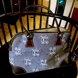 Vintage Dooney and Bourke purse.